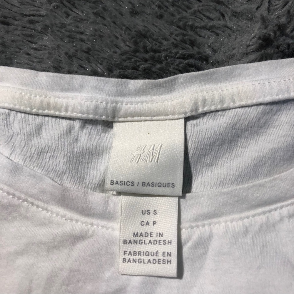 White H&M basic tee - Picture 2 of 2